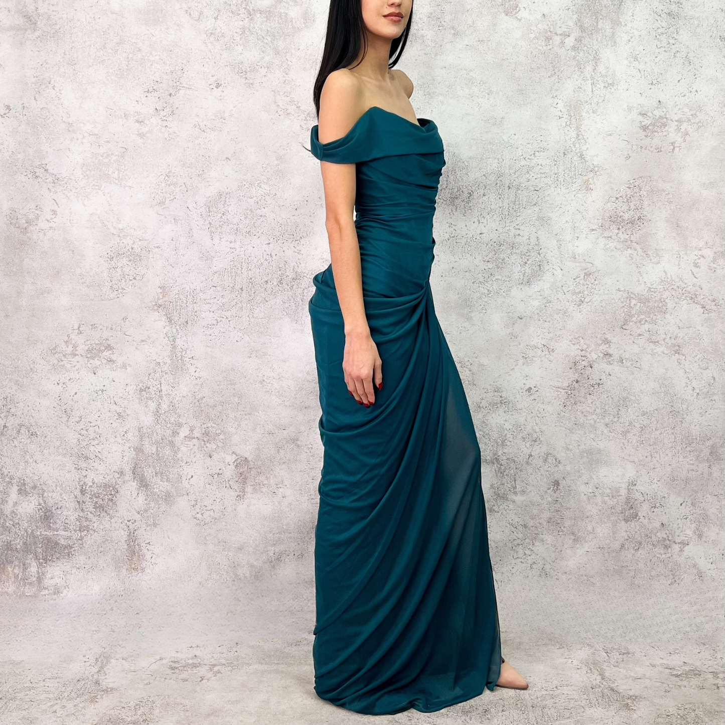 Vestido largo verde azulado de mesh