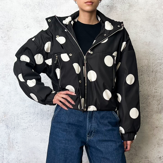 Chamarra puffer polka dots negra