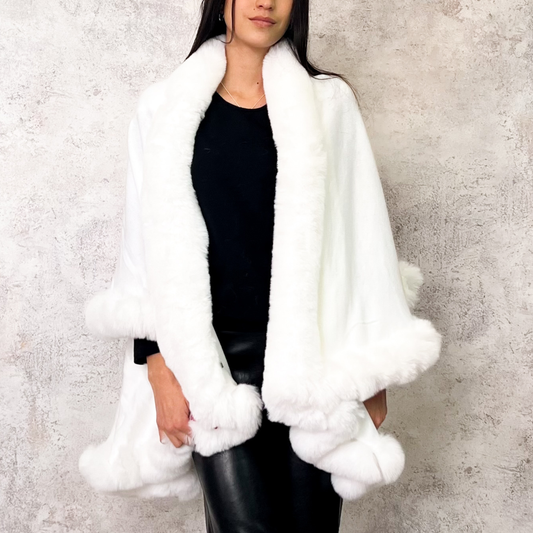 Capa blanca piel sintética doble