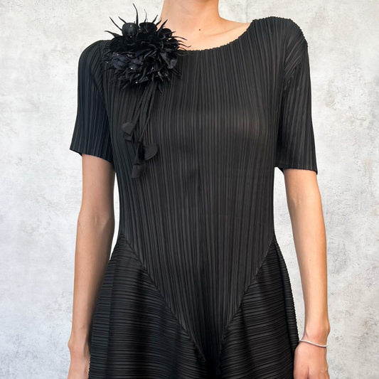 Vestido midi en corte A negro