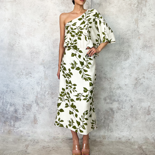 Vestido blanco estampado hojas verde
