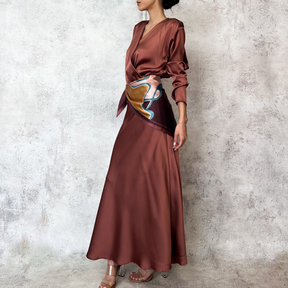 Vestido midi pañuelo rosa