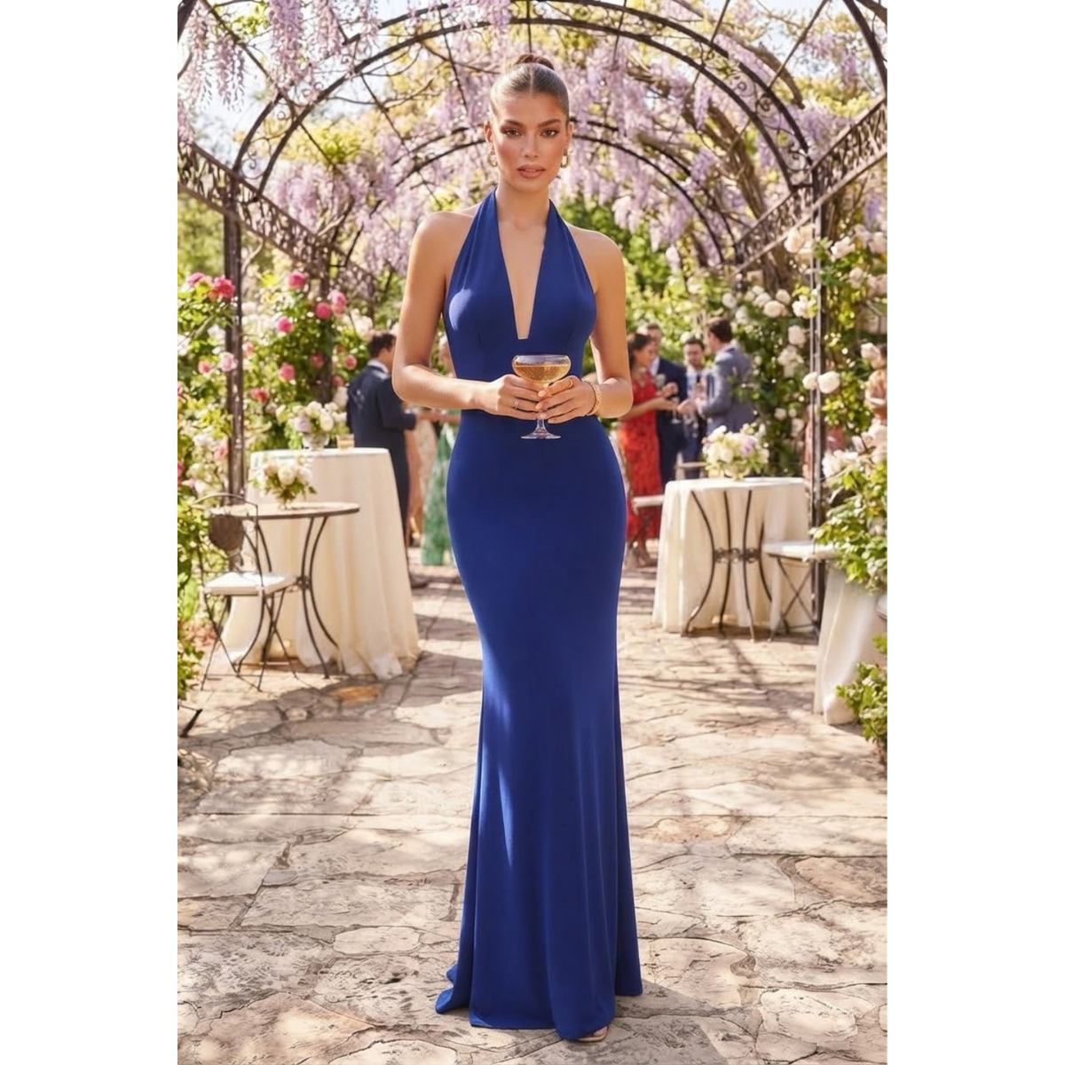 Vestido largo escote en espalda azul rey