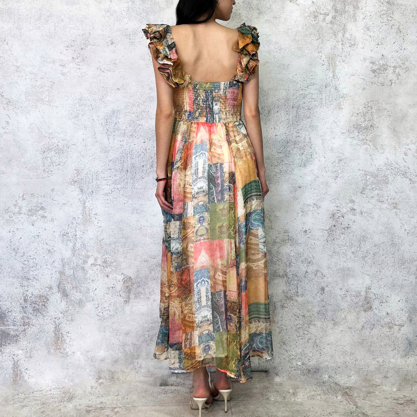 Vestido midi con estampado amarillo
