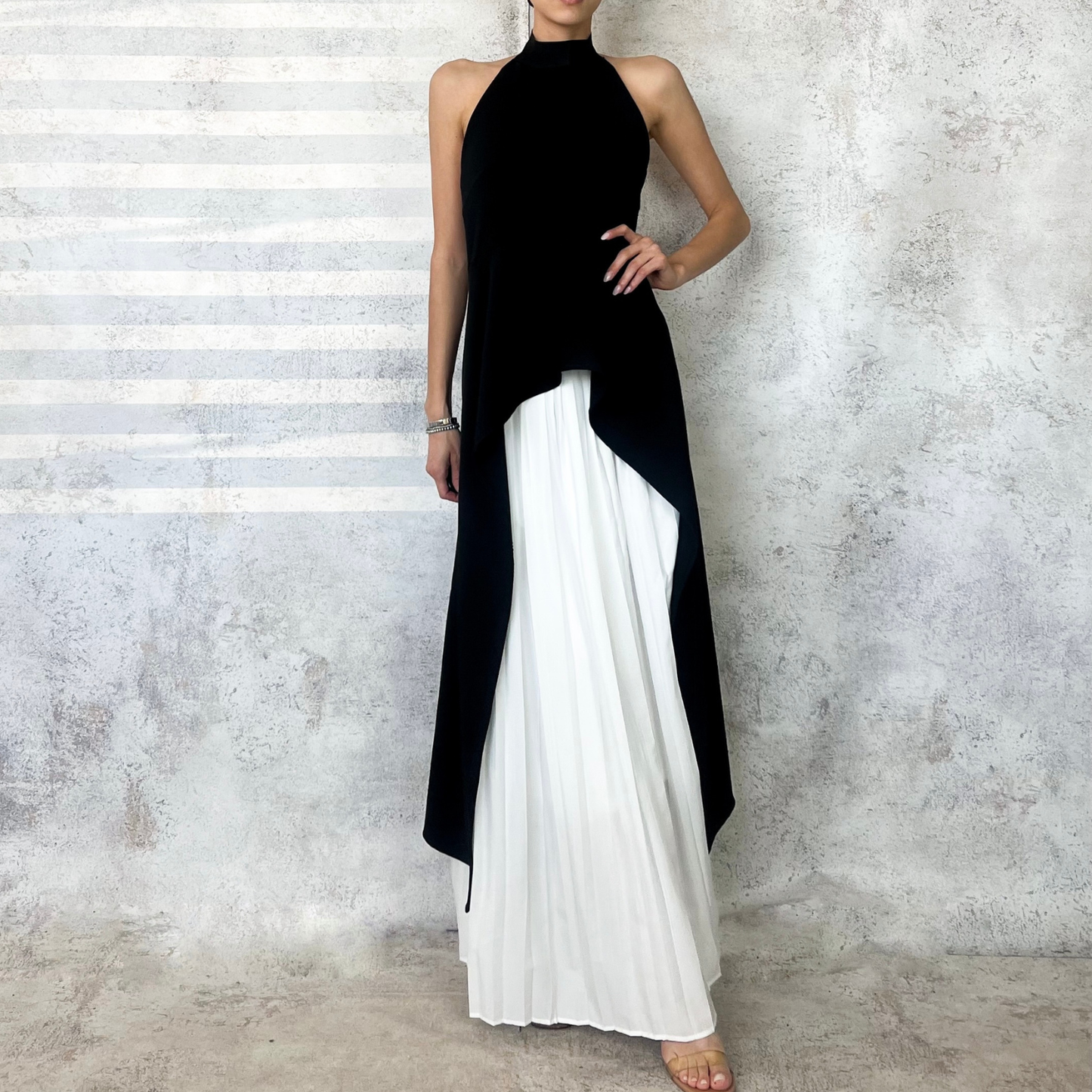 Conjunto falda y blusa negra de mesh