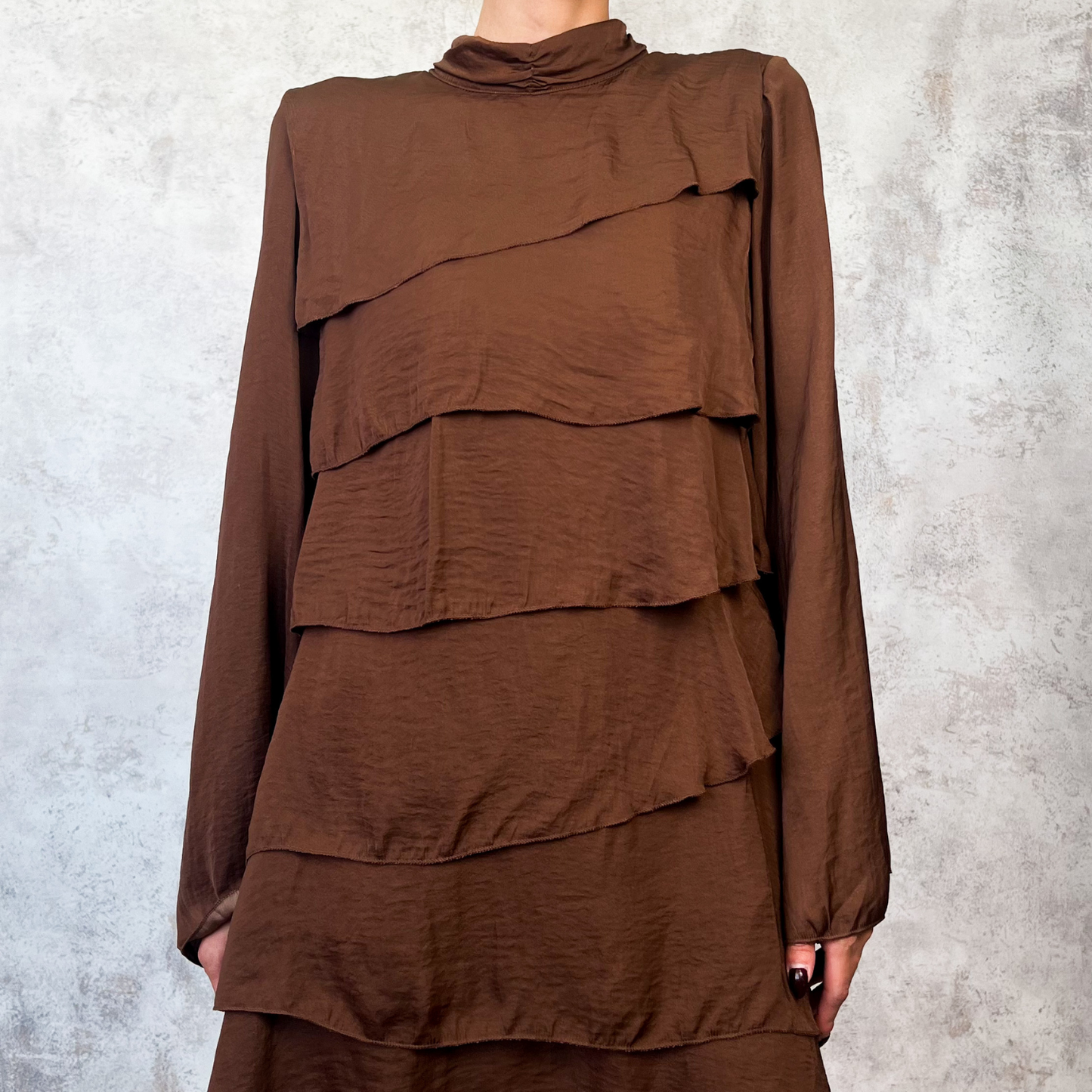 Vestido corto capas cafe