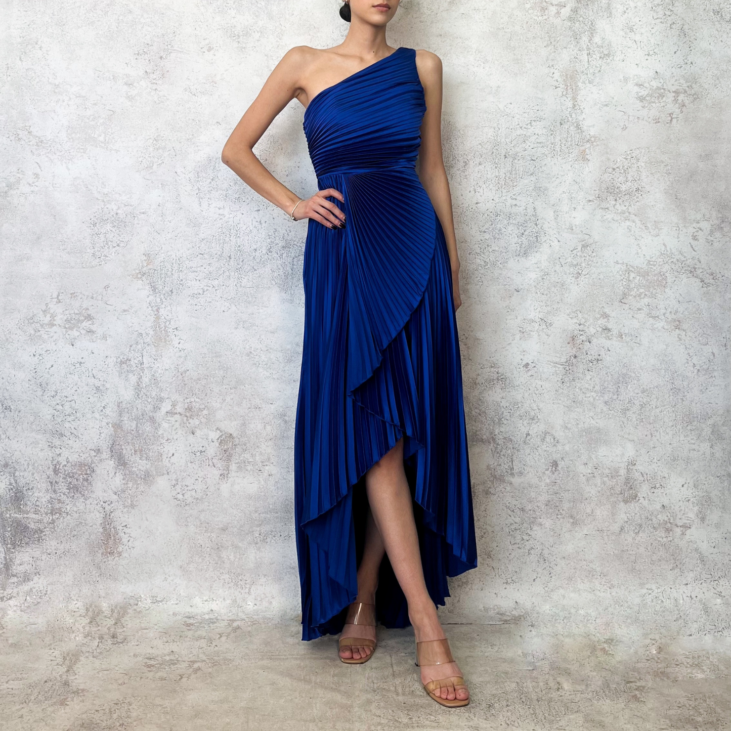 Vestido largo tableado azul rey
