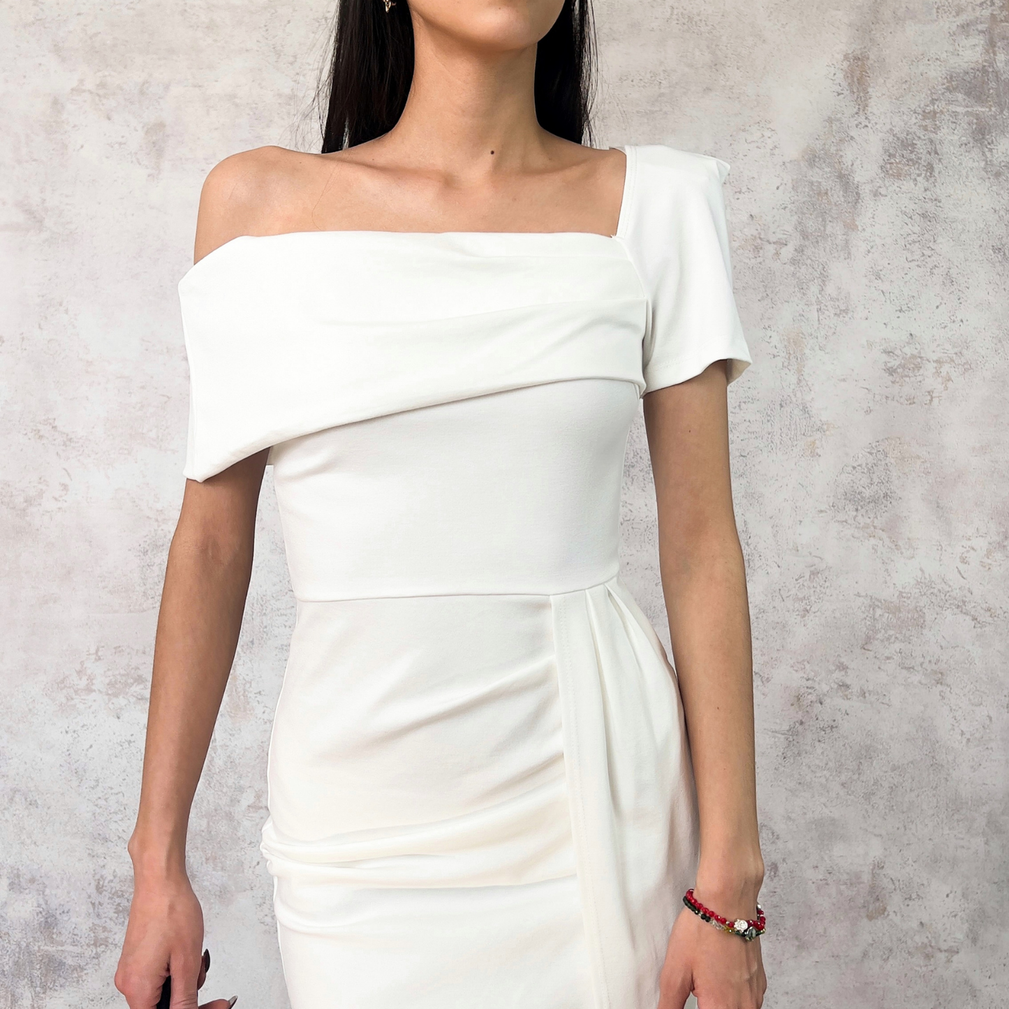 Vestido en corte midi blanco