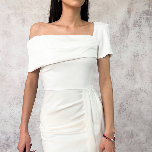 Vestido en corte midi blanco