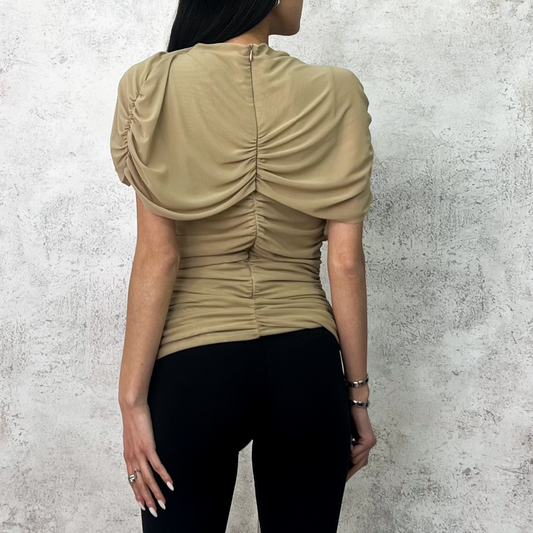 Blusa de mesh en color arena