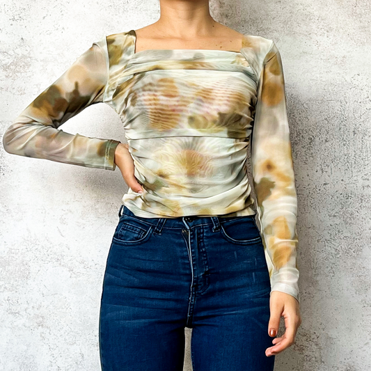 Blusa mesh tye dye verde.