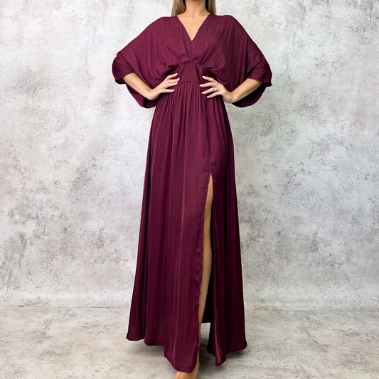 Vestido midi burgundy con mangas mariposa