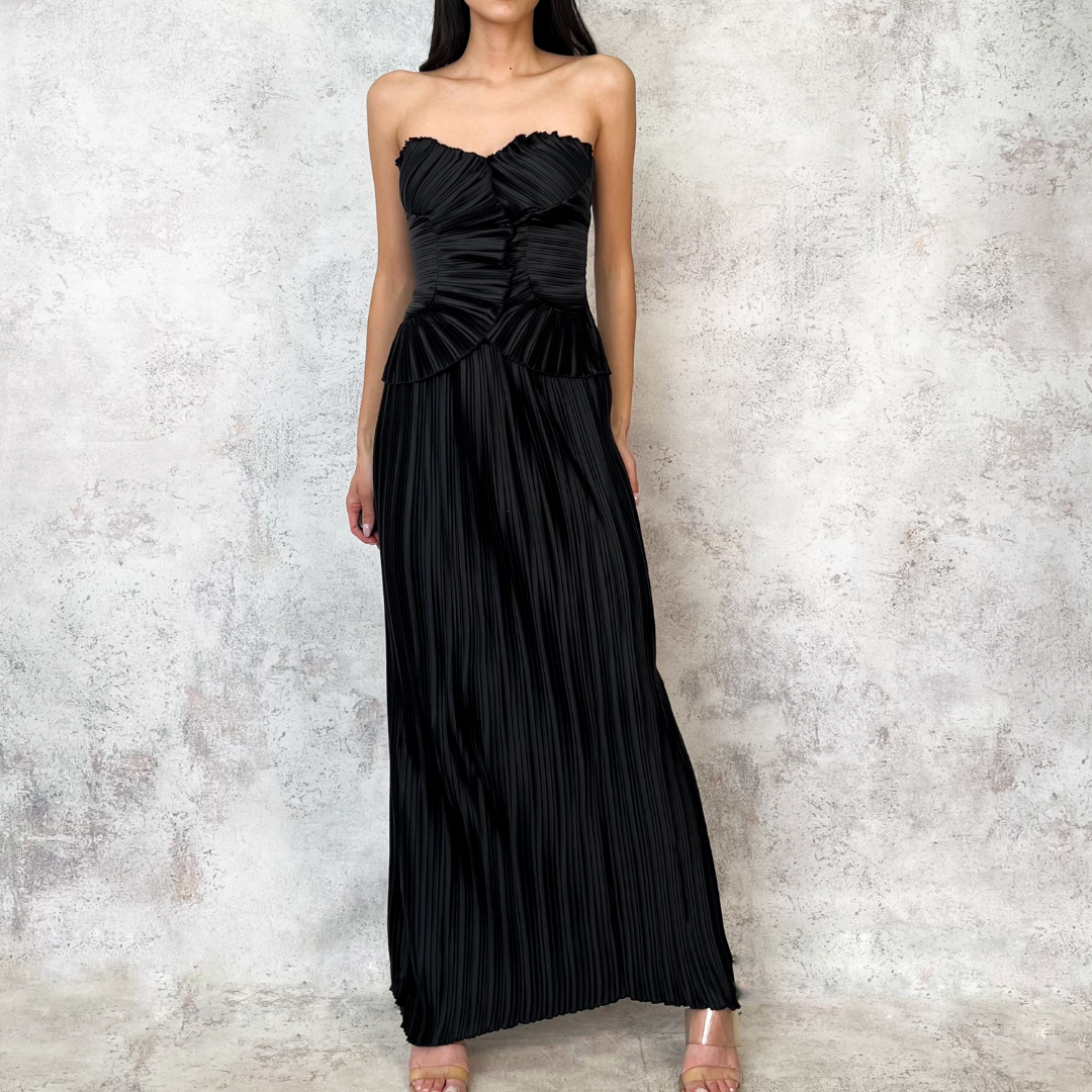 Conjunto falda y blusa negro
