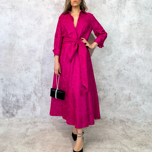 Vestido midi con brocado color fucshia