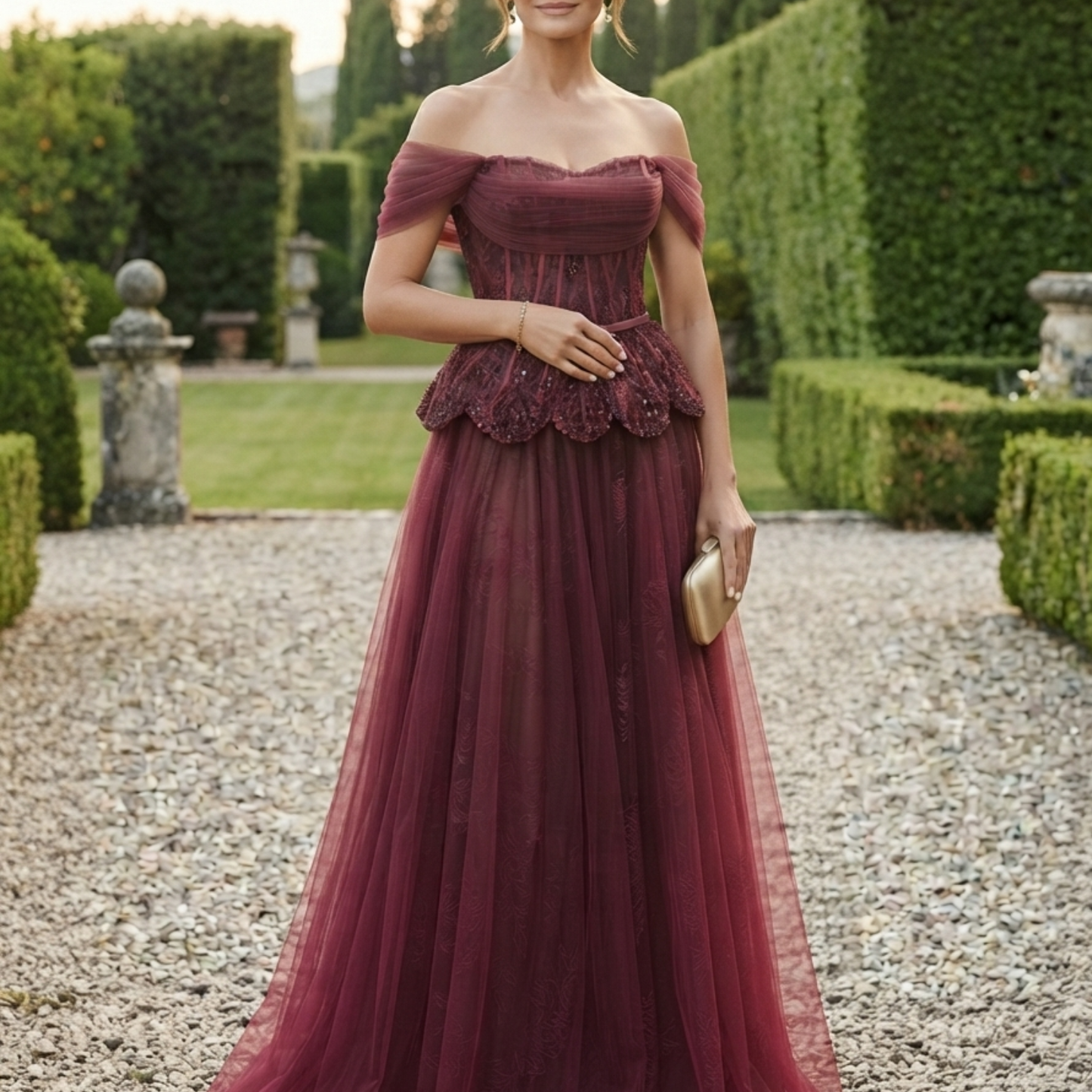 Vestido largo en color vino de tul