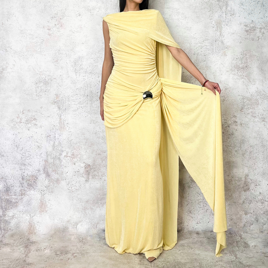 Vestido largo asimétrico amarillo