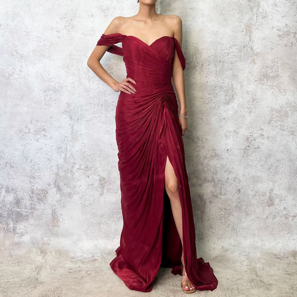 Vestido largo rojo vino drapeado