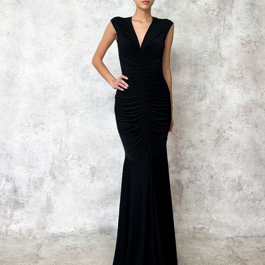 Vestido largo negro drapeado