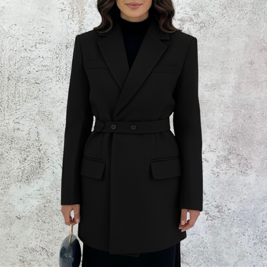 Abrigo de lana en color negro