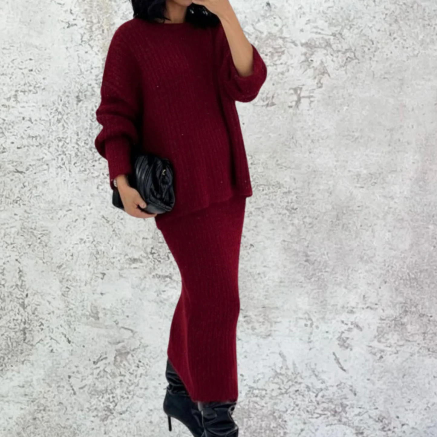 Set de falda y suéter en tejido vino