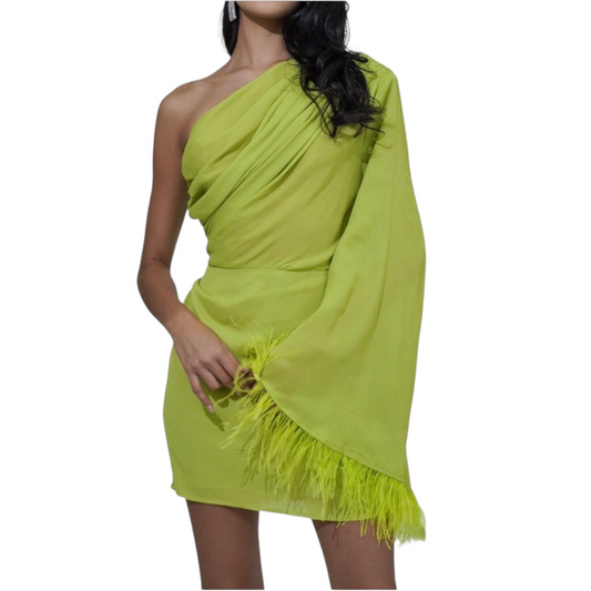 VESTIDO COLOR LIMA CON PLUMAS