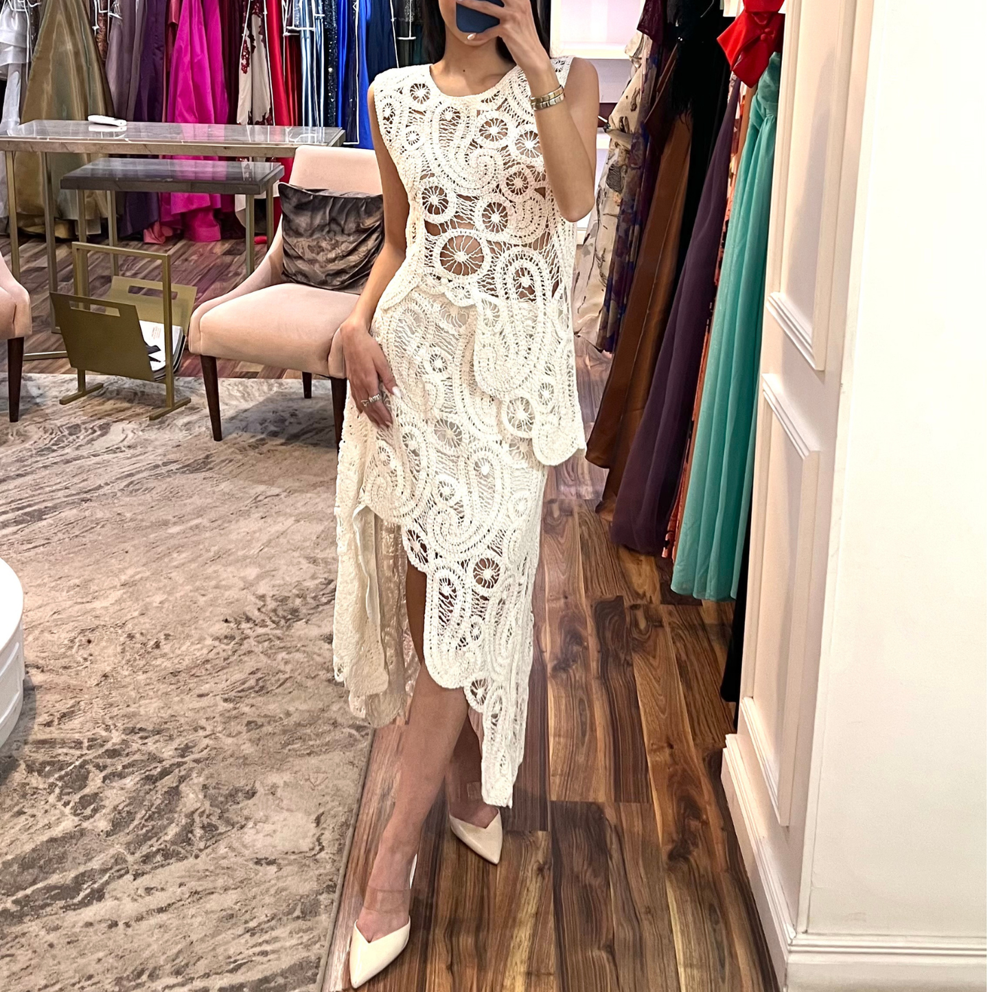 Set falda y blusa asimétrica crochet blanco.