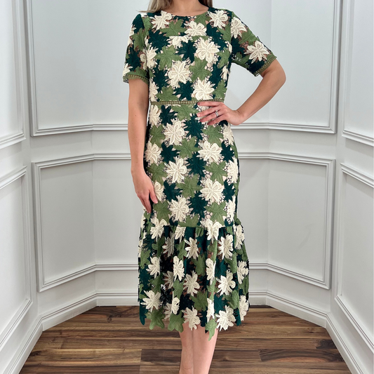 VESTIDO DE GUIPIUR VERDE FLORAL