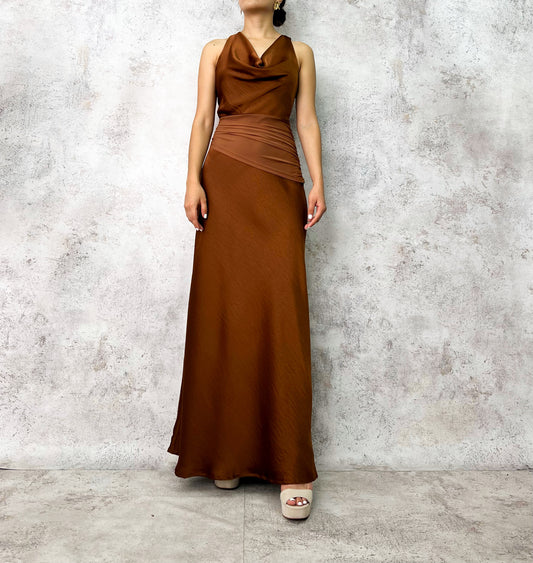 Vestido midi drapeado mesh cocoa.