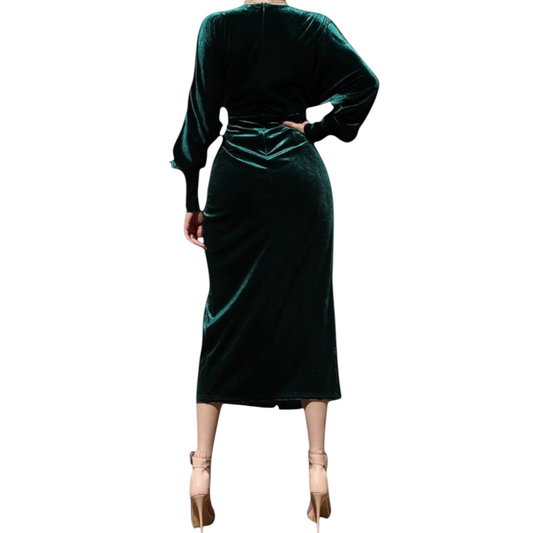 Vestido verde corte midi terciopelo