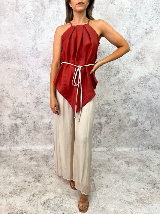 Blusa halter chedron.