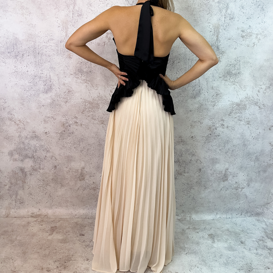 Vestido Crop falda tableada.