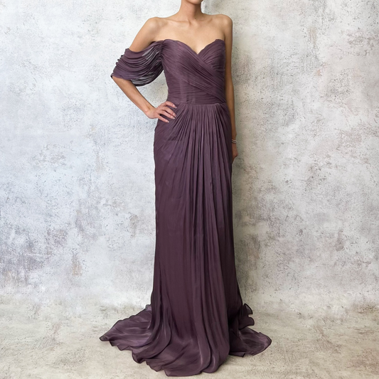 Vestido largo malva plisado asimétrico