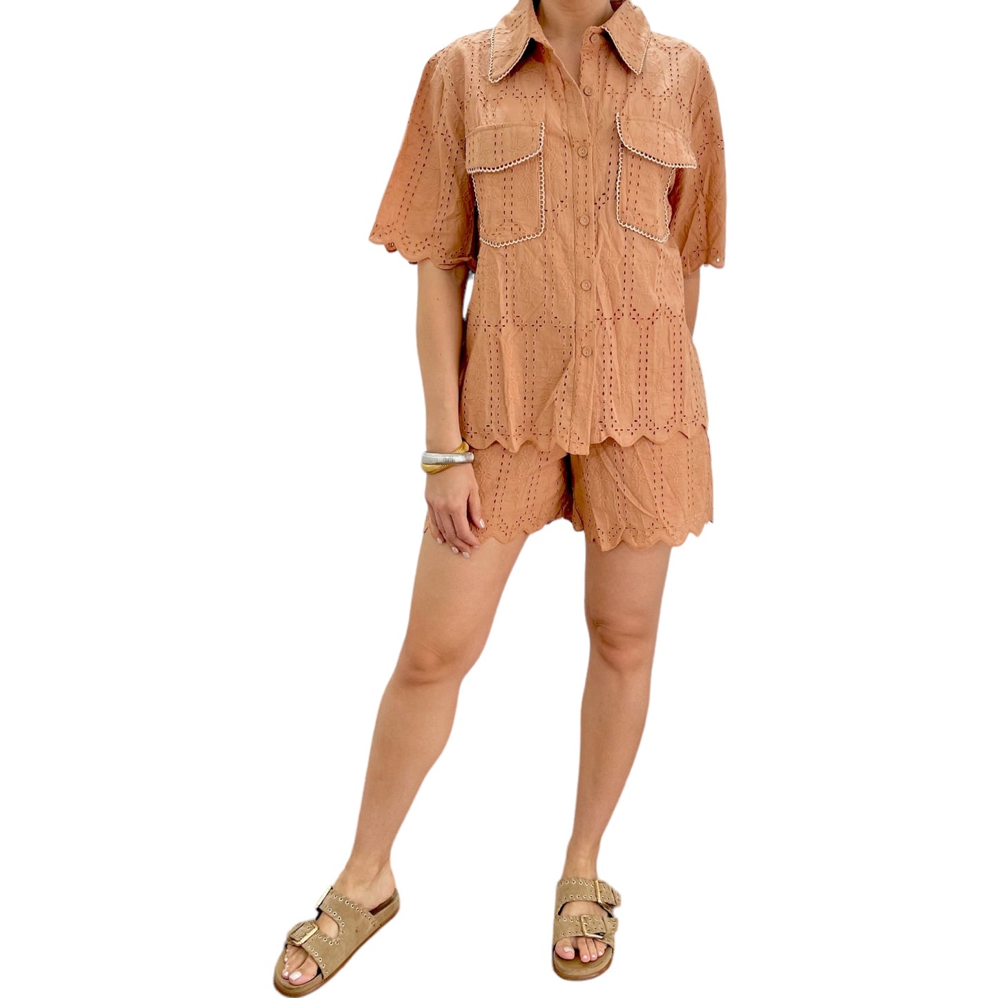 SET BLUSA Y SHORT CRAQUELADO CAMEL