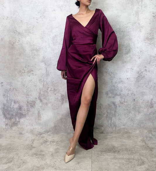 Vestido largo manga larga cruzado cereza