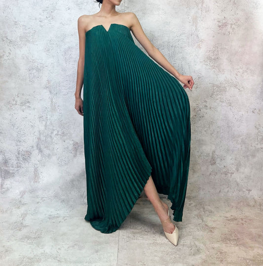 Maxi vestido strapless tableado verde