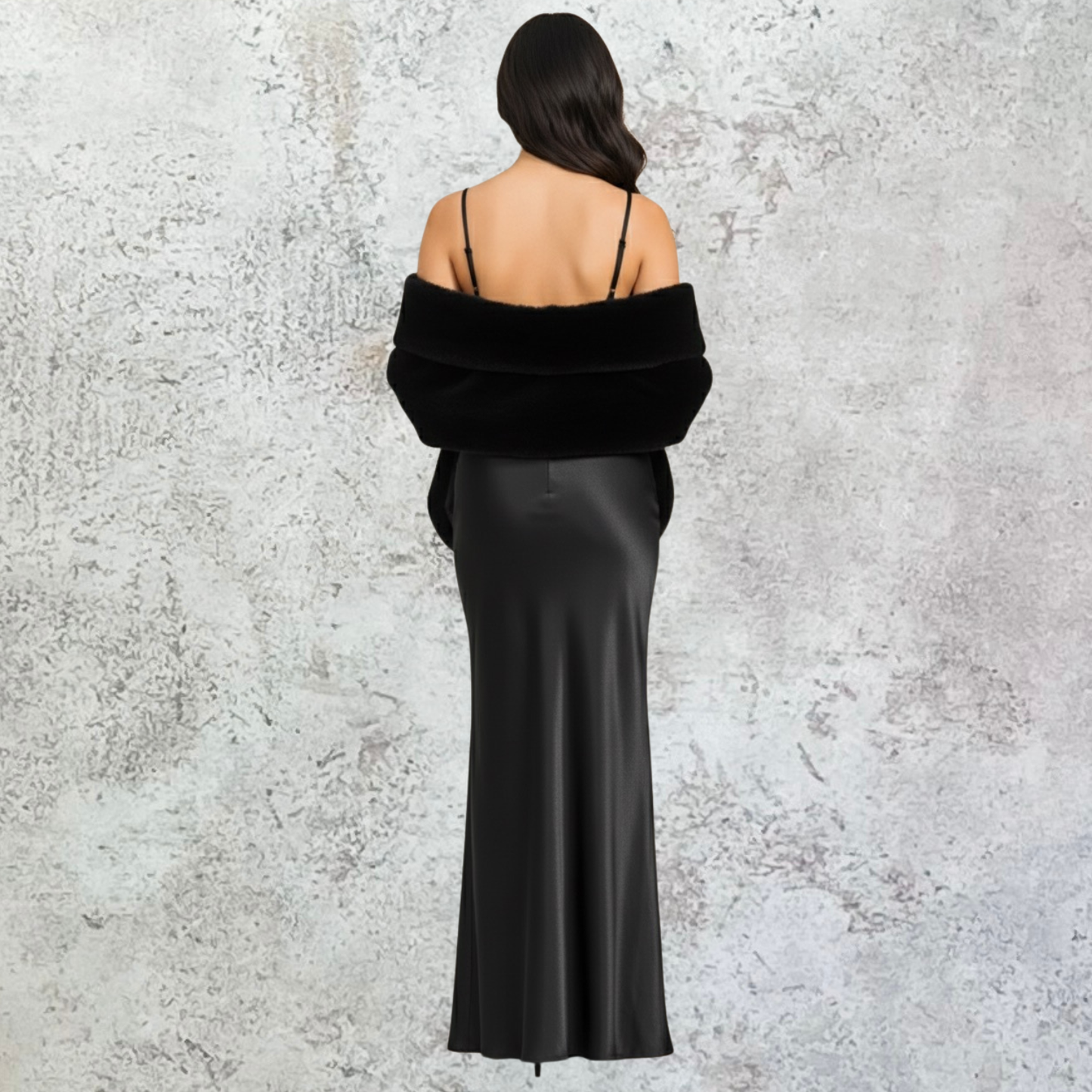 Vestido largo satinado negro con solapa de peluche
